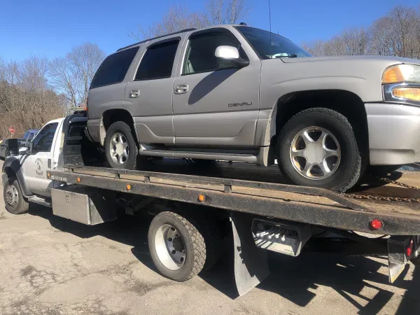 Pitbull Towing & Junk Car Removal - photo 3