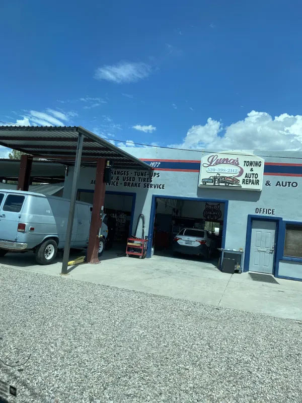Luna’s Auto Service & Towing - photo 2