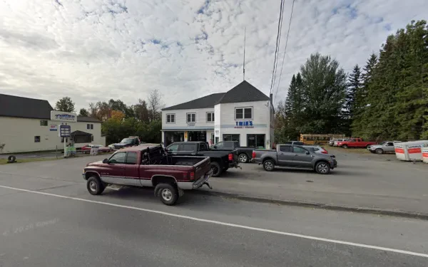 Twin's Service Station Inc - photo 3