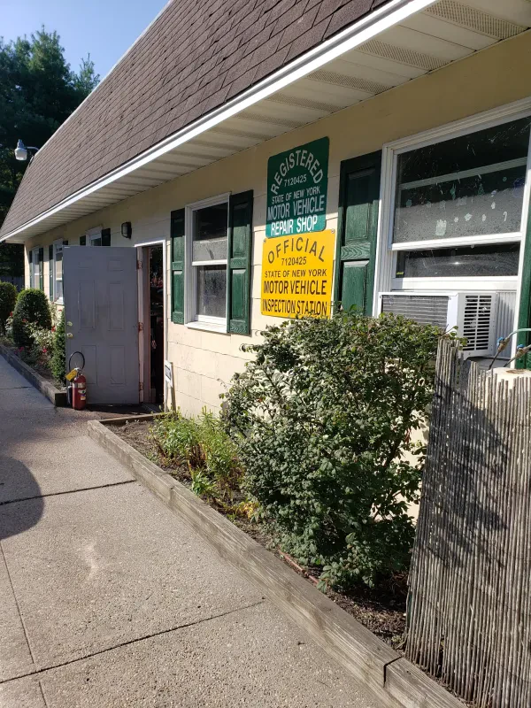 Willy's Repair Shop - photo 3