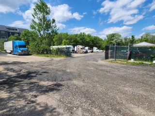 Truck Care Center