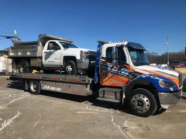 CLONE Towing & Recovery Services Inc - photo 2