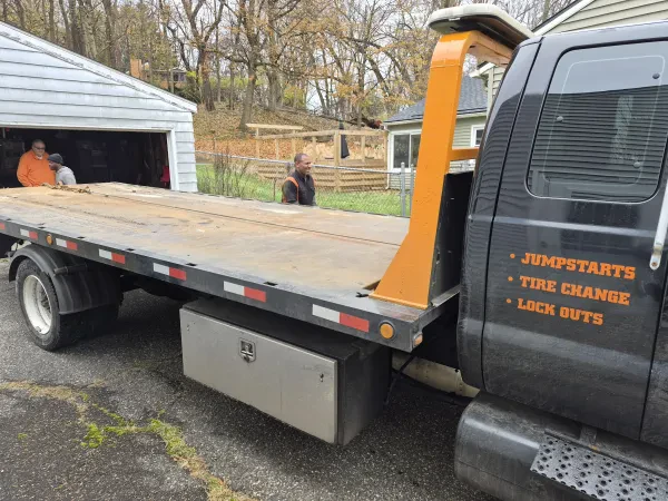 Discount Towing and Recovery - photo 3
