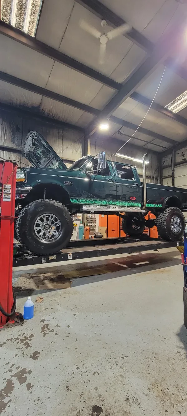 Ron Barrette Auto & Truck Rpr - photo 4