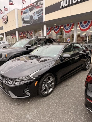 Autoworld Kia