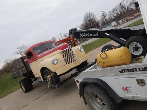 Yahweh Towing & Recovery LLC - photo 4