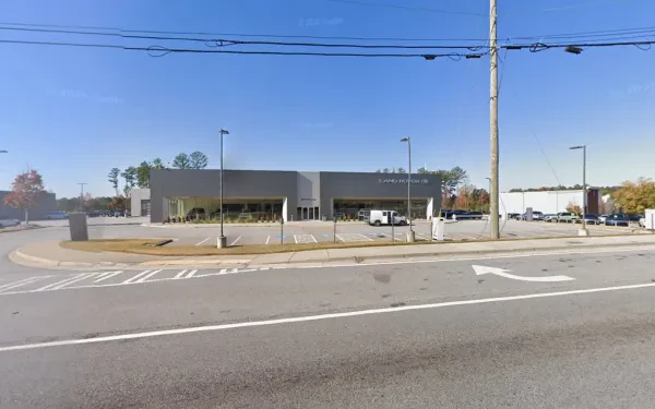 Land Rover South Atlanta - Service & Repair Facility - photo 3