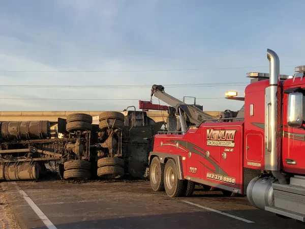 Venuti Towing & Recovery - photo 2