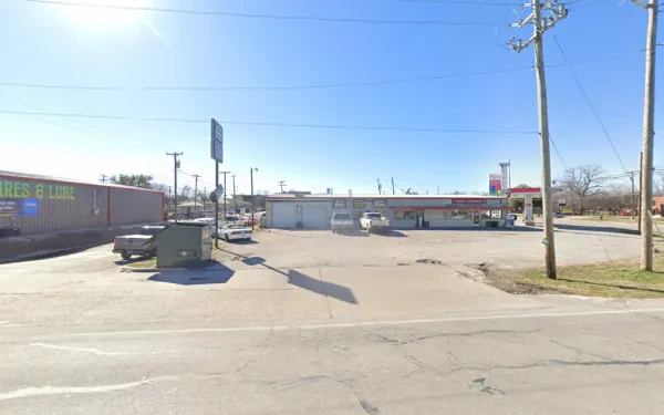 Spike's Auto Center - photo 2