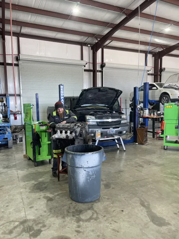 Fernandez & Sons Automotive - photo 3
