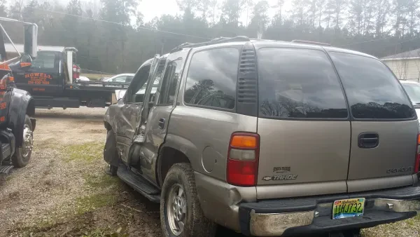 Howell Body Shop, LLC - photo 3