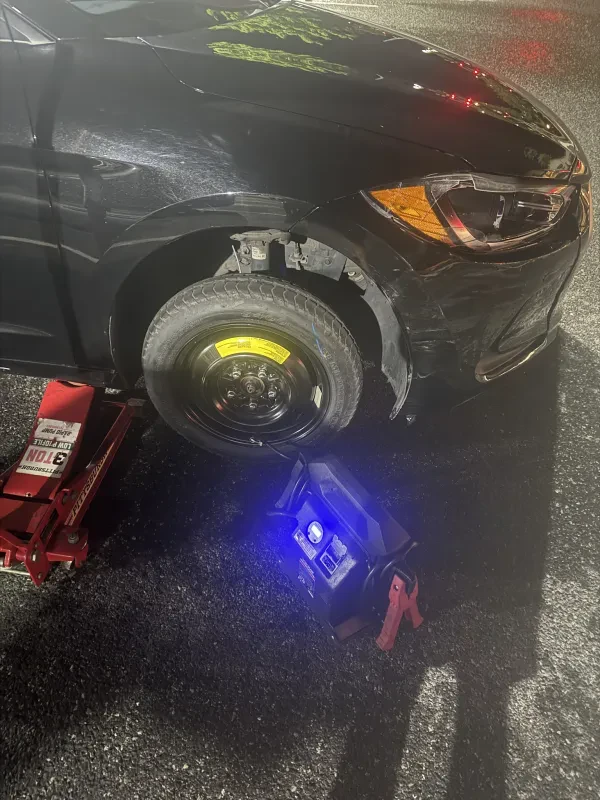 Montgomery County Roadside Battery Jumpstart & Tire Change - photo 3