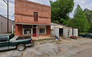Tucker & Sons Garage