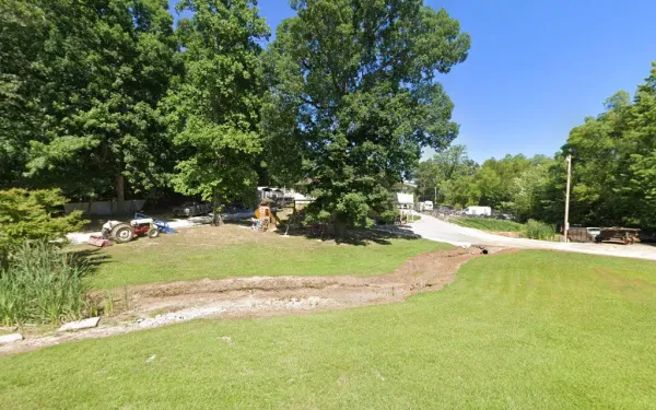 Johnson 's Auto Tire & Tow LLC - photo 4