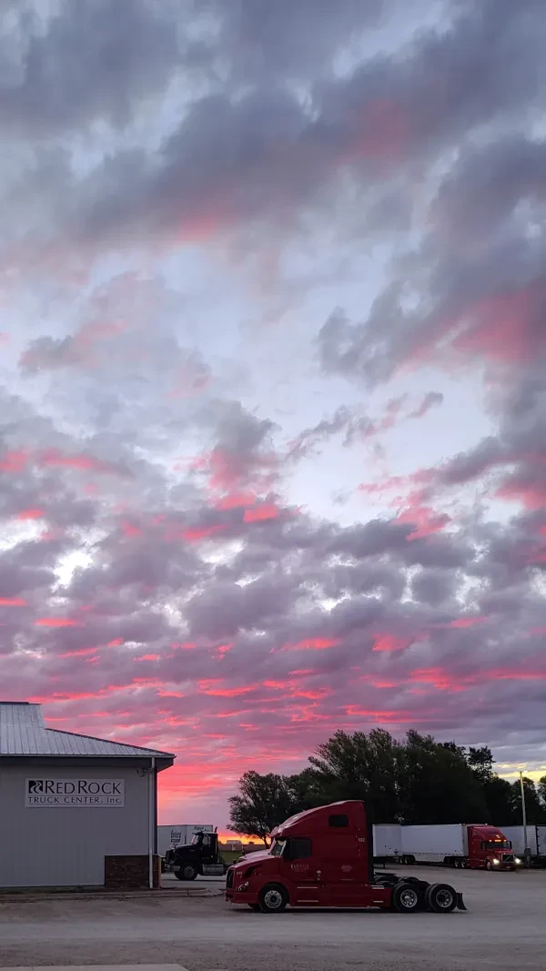 Red Rock Truck Center - photo 4