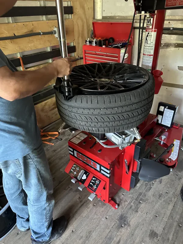 Alvarado Tires Mobile Service - photo 4