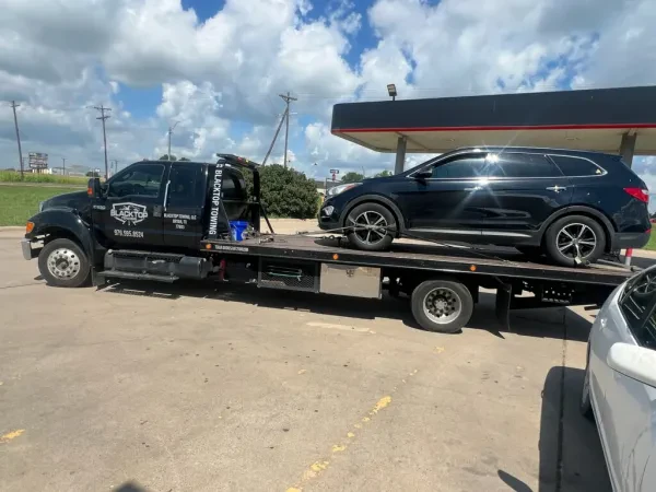 Blacktop Towing - photo 3