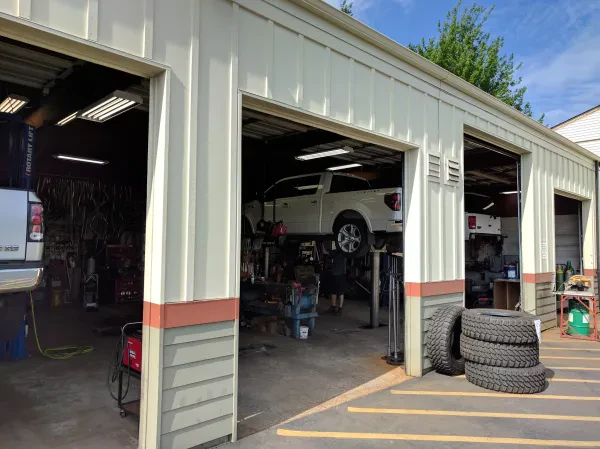 Hazel Dell Automotive and Exhaust - photo 3