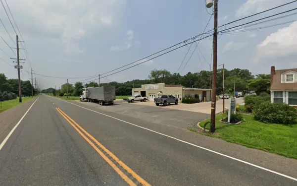 Deerfield Trucks Inc - photo 3