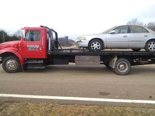 Brooks Towing, light an medium duty towing Service & Repossession service/ owner Shane Brooks