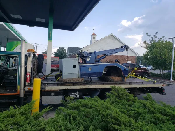 Running bear towing and collision - photo 3