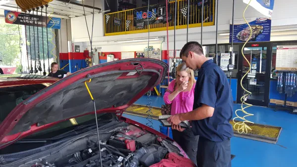 SpeeDee Oil Change & Auto Service - photo 4