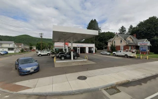 Hubertus Service Station
