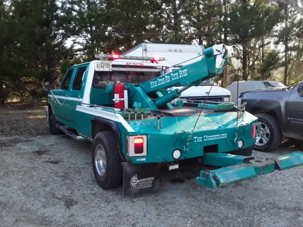 Old Hooker TOWING and RECOVERY LLC - photo 3