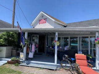 Secondhand Sunshine Thrift store