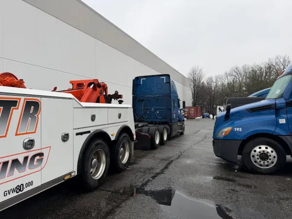 George's Truck, Trailer & Tire Repair - photo 2