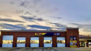 McNeil's Auto Care - Riverton