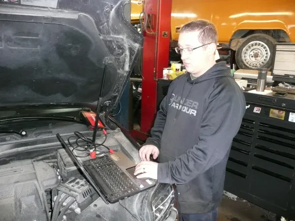 Ken's Automotive Center - photo 4