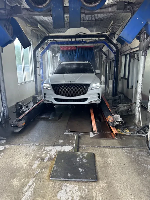 Frankie's Full Service Car Wash And Auto Center - photo 4