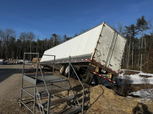 FLEETTECH TRUCK & TRAILER SERVICES - photo 2