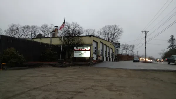 O'Malley's Truck & Auto Body - photo 4