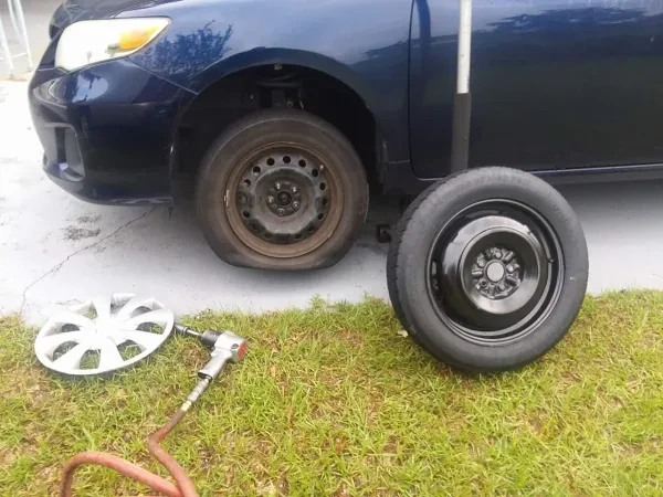 Poplockin 247 - Emergency Roadside Assistance, 24-Hour Local Car Towing Service - photo 3