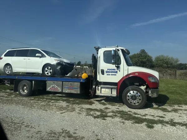 Poore Truck & Auto Salvage - photo 2