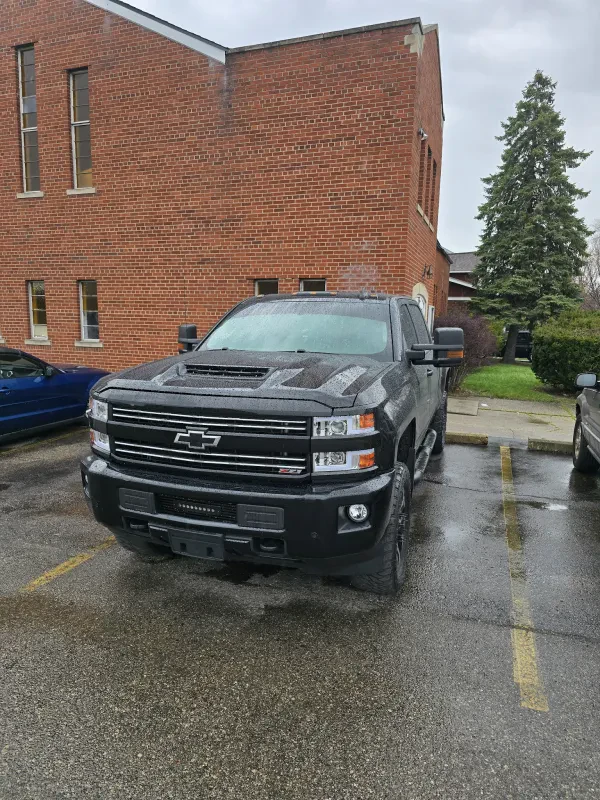 Van Dyke Auto Repaire - photo 4