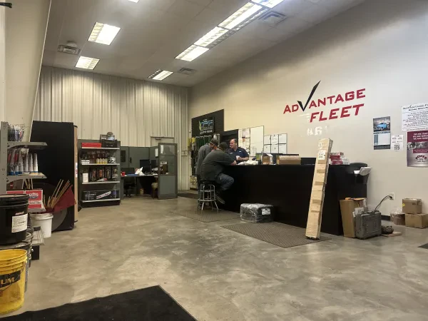 Cam's Service Center and 24/7 Roadside Repair Service for heavy duty vehicles - photo 4