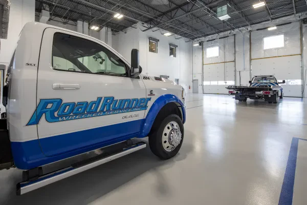 Road Runner Heavy Duty Towing & Semi Truck Towing - photo 4