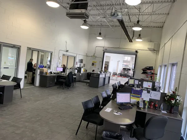 Jones Body Shop & Collision Center - photo 4