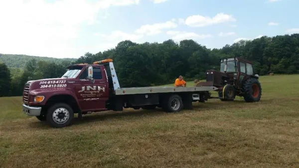 JNH Towing and Recovery LLC - photo 4