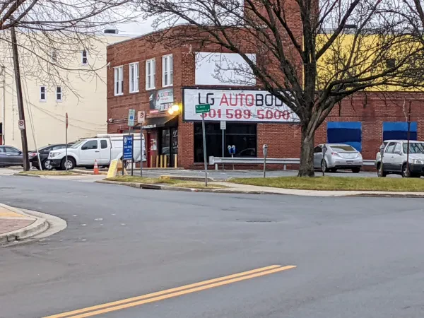 LG Auto Body Silver Spring - photo 3