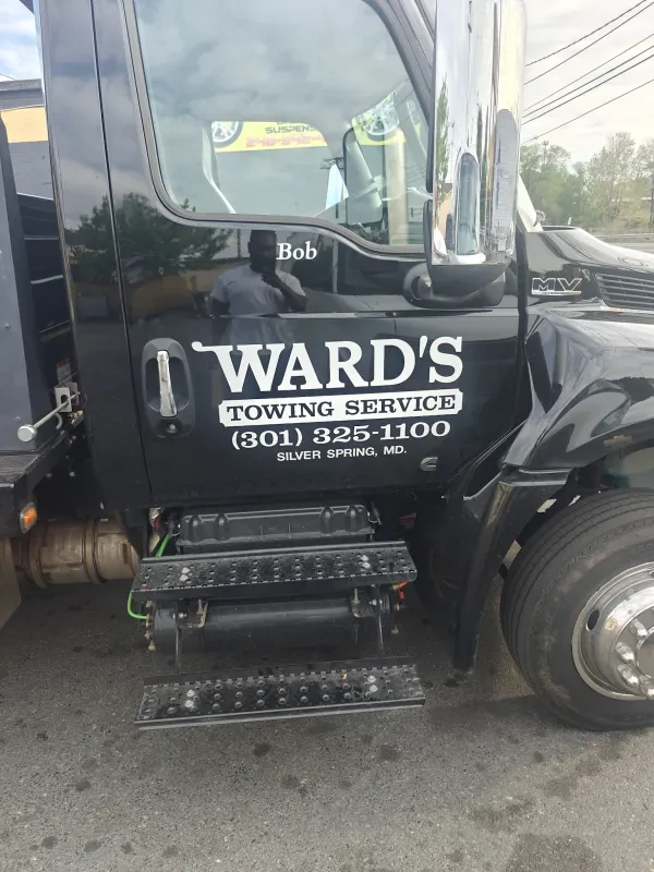 Bob Ward's Towing - photo 2