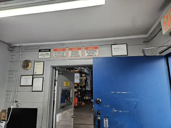 Takoma OldTown Auto Service Center - photo 3