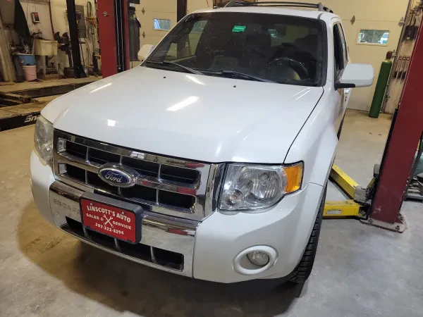Linscott's Auto Sales & Service - photo 4