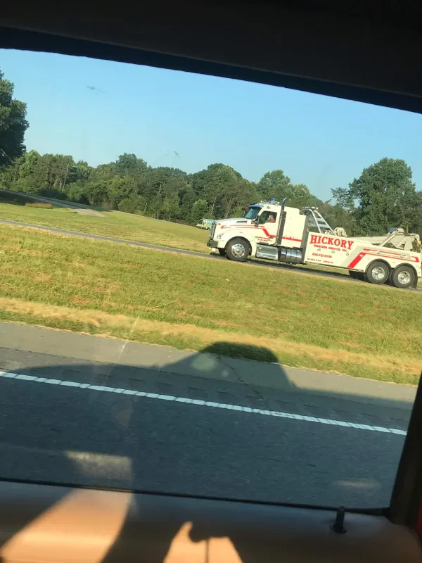 Hickory Wrecker Service Inc - photo 3