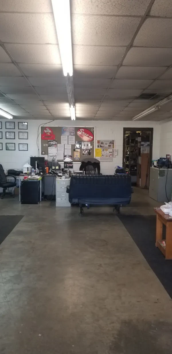 Rosewood Auto and Diesel Repair LLC - photo 3
