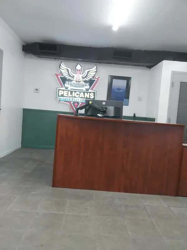 Pelicans Auto Body Parts - photo 2
