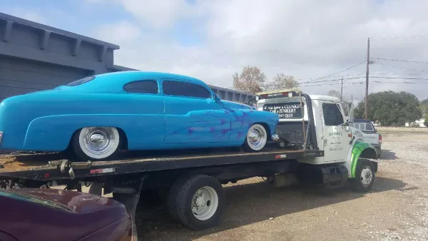 Ronald's Towing & Automotive - photo 4